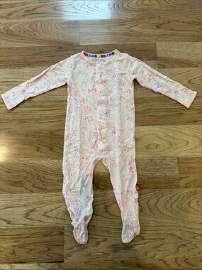Magnetic Me Footie- Coral Floral